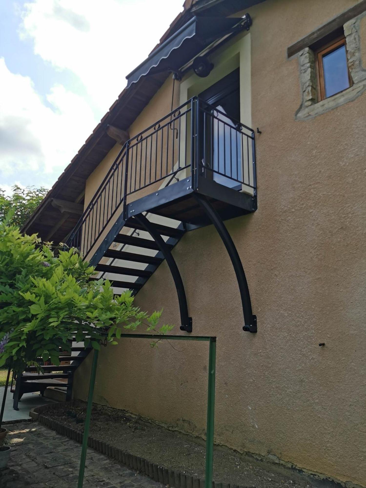 - - - - -Les Colombages - - - - Chambre D'Hotes-Gite- Classement Gite 3 Etoiles Mirepoix  Exterior photo